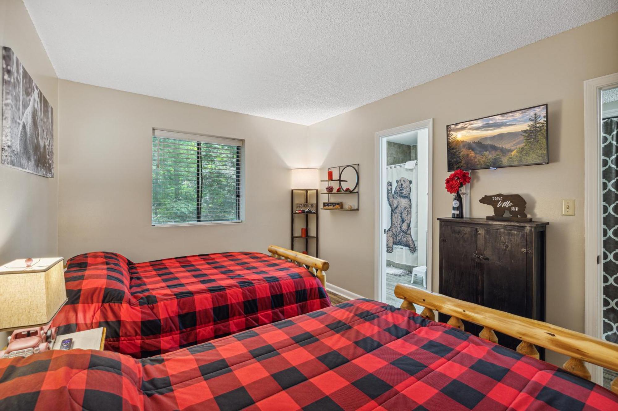 Obear Mountain Is A Newly Updated Condo In Chalet Village Of Gatlinburg! Extérieur photo