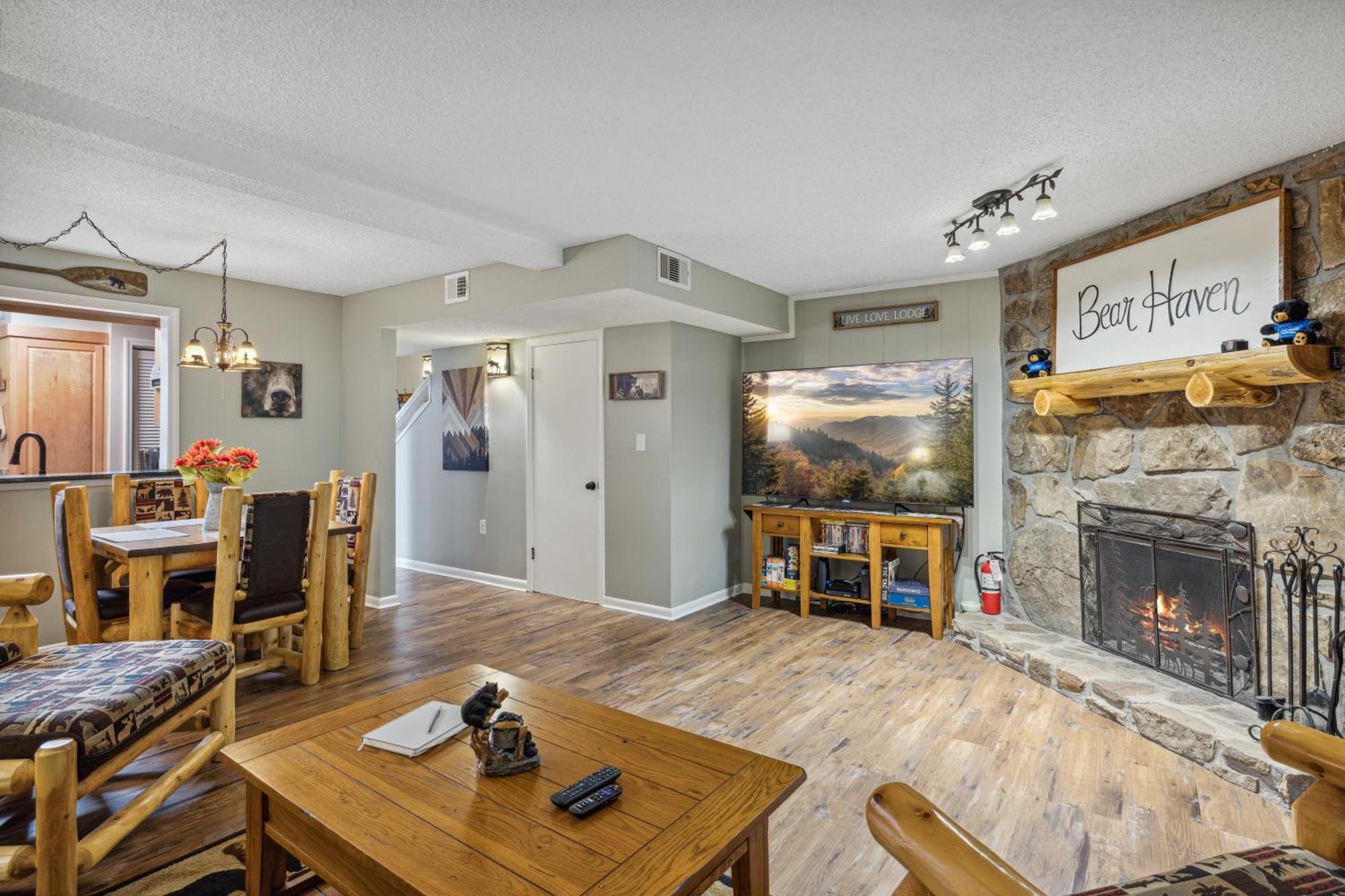 Obear Mountain Is A Newly Updated Condo In Chalet Village Of Gatlinburg! Extérieur photo