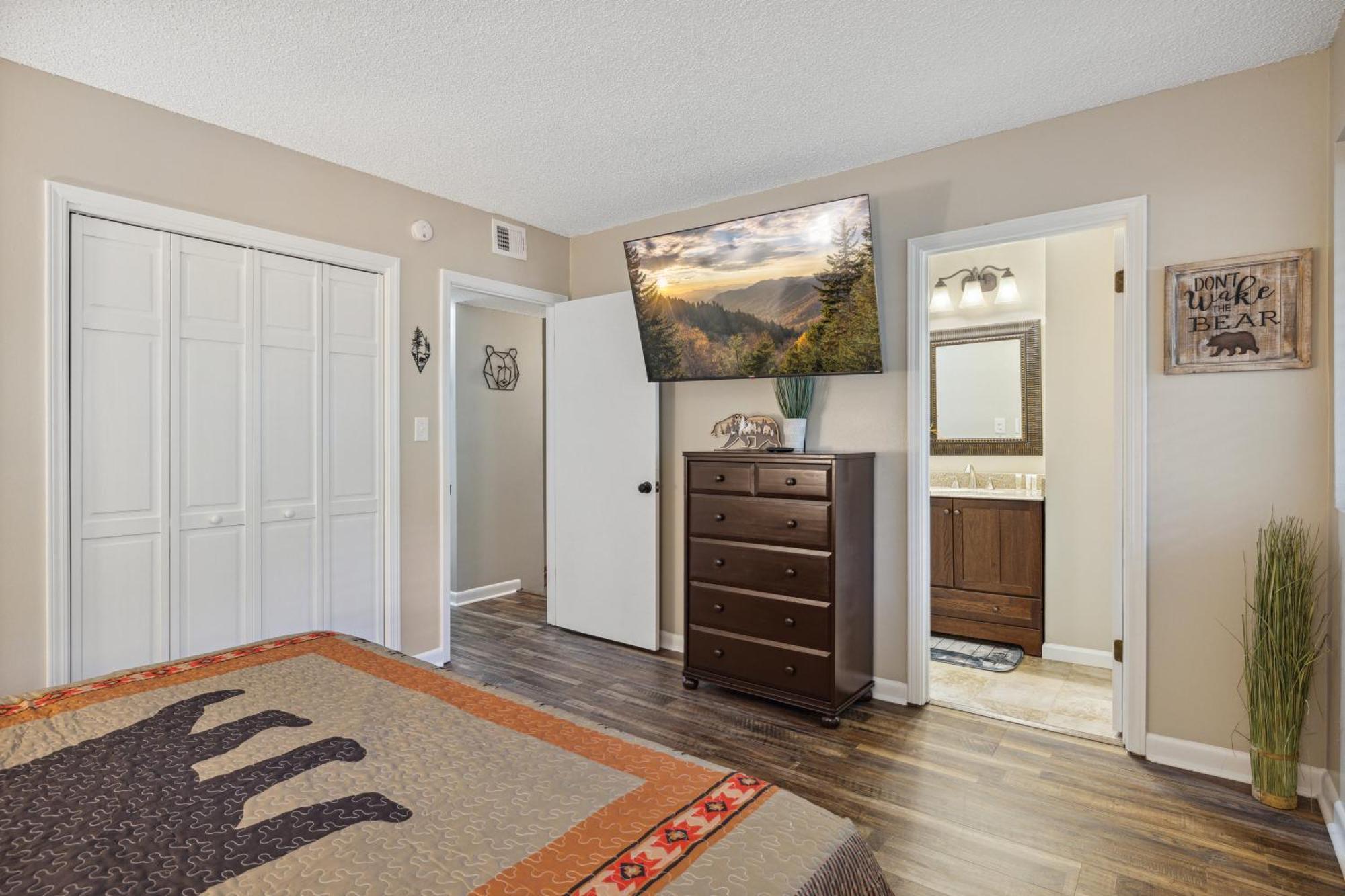 Obear Mountain Is A Newly Updated Condo In Chalet Village Of Gatlinburg! Extérieur photo