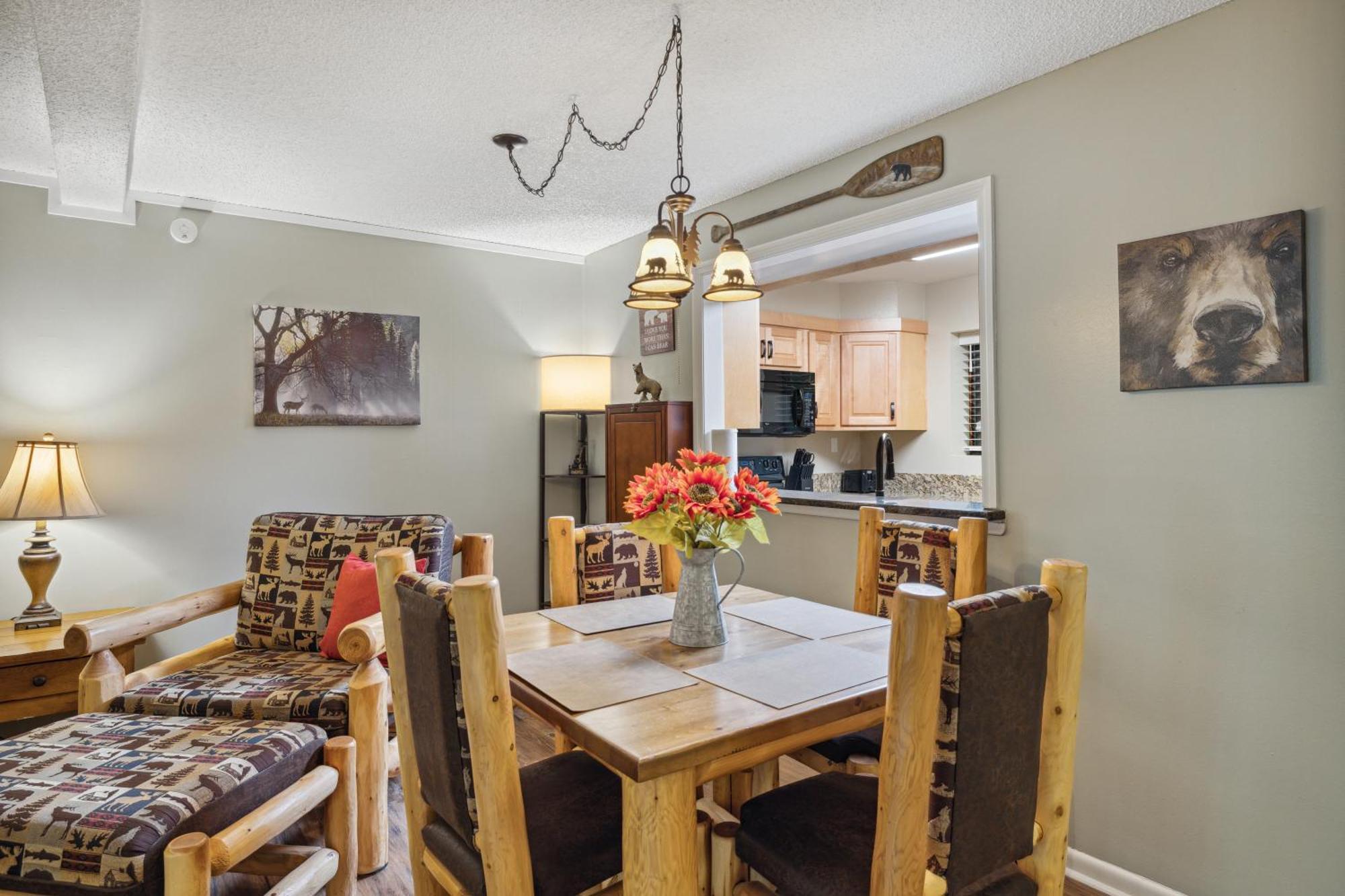 Obear Mountain Is A Newly Updated Condo In Chalet Village Of Gatlinburg! Extérieur photo