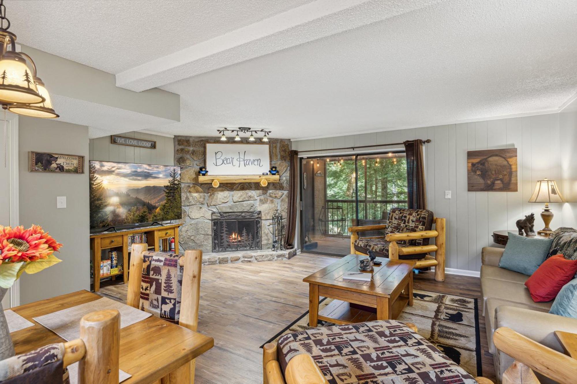 Obear Mountain Is A Newly Updated Condo In Chalet Village Of Gatlinburg! Extérieur photo